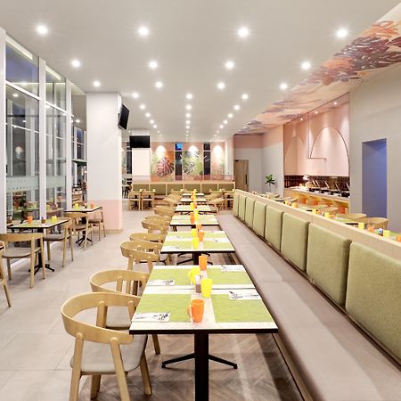 Ibis Styles Bogor Pajajaran Hotel Екстериор снимка